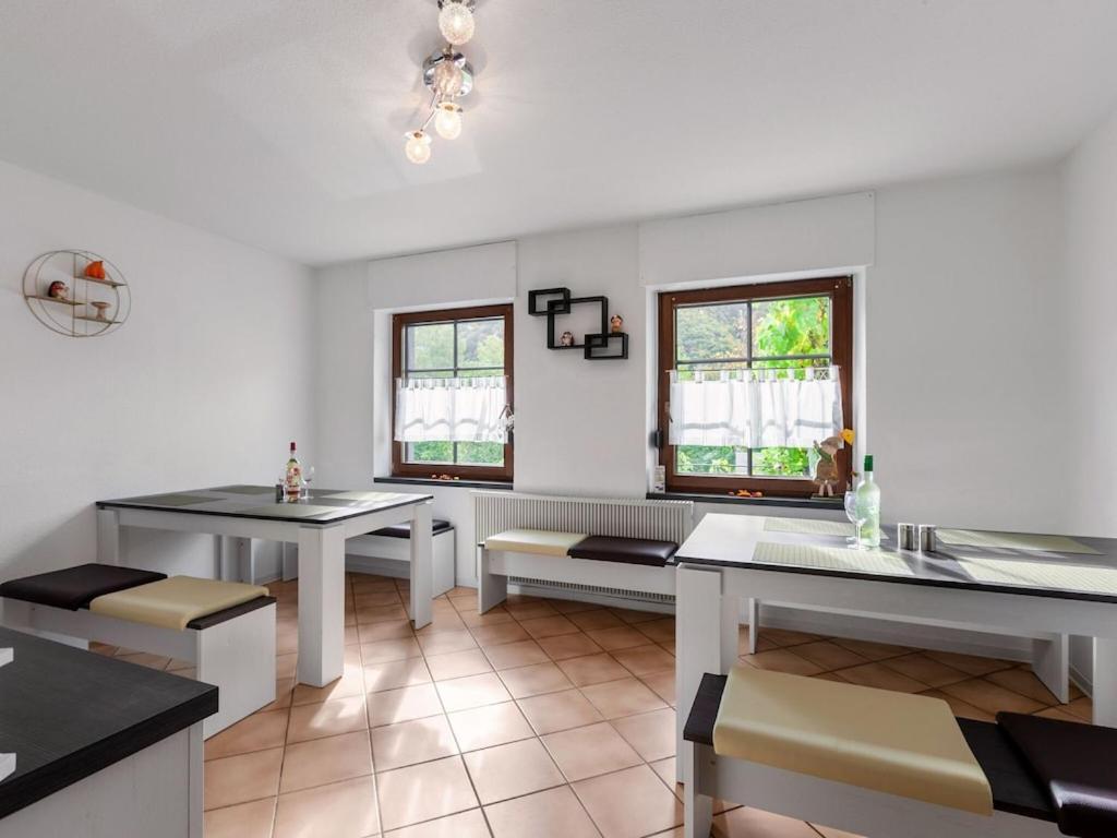 Serene Holiday Home In Nehren With A Beautiful Garden Eksteriør billede